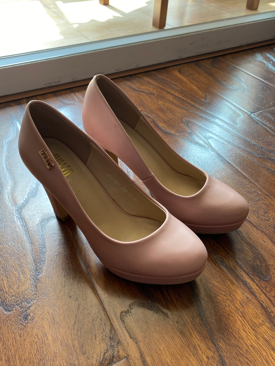 仅场合需要穿过一次