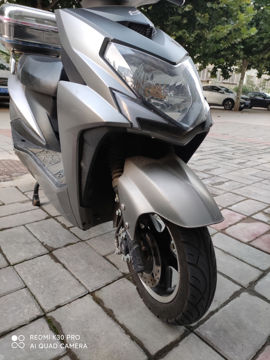 台铃电动车专卖店购买，有改装，加了大货架跟...