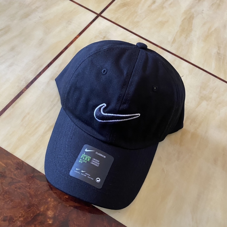 Nike 耐克帽子可调节棒球帽