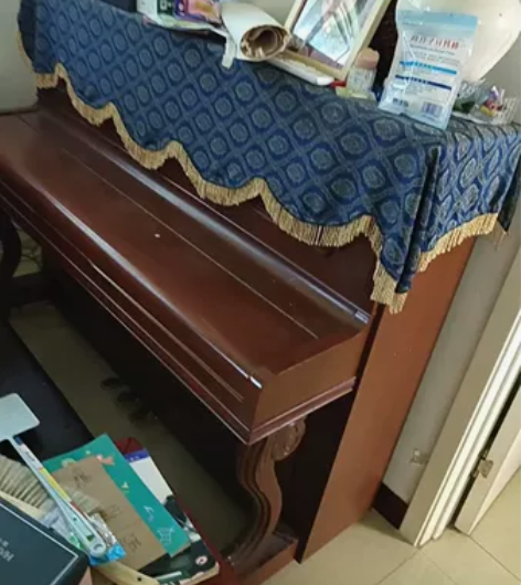 自家用钢琴一架自家用韩国钢琴一架 感兴趣的...