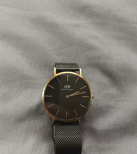 DW手表 没怎么戴了卖掉