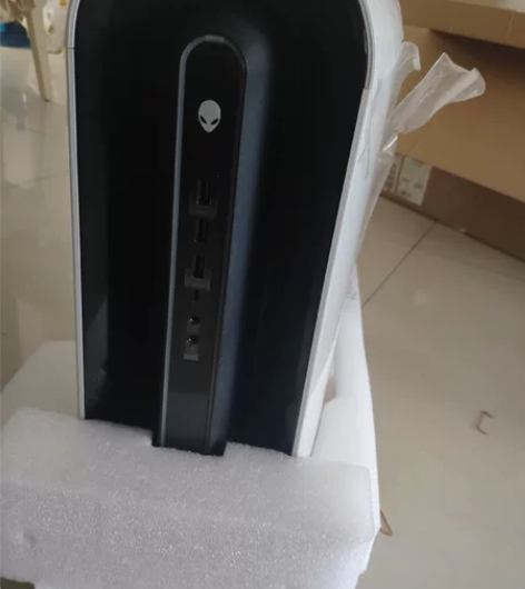 外星人R10 8165主机“无显卡” 外星...