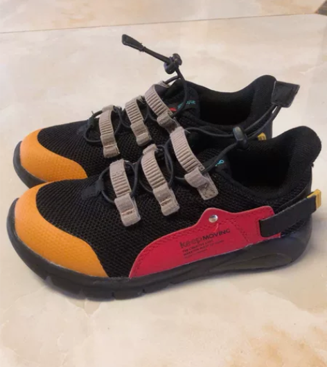 安踏儿童鞋，轻便舒适，帅气好搭配，32码，...