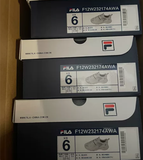 斐乐 火星二代女款 36.5 感兴趣的话点...