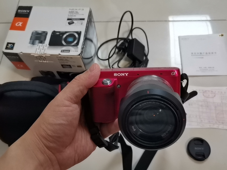 索尼SONY奶昔微单NEX-F3，带185...