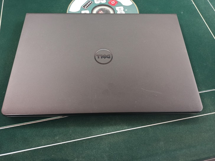 戴尔15寸  i3五代4G 固态核心薄款