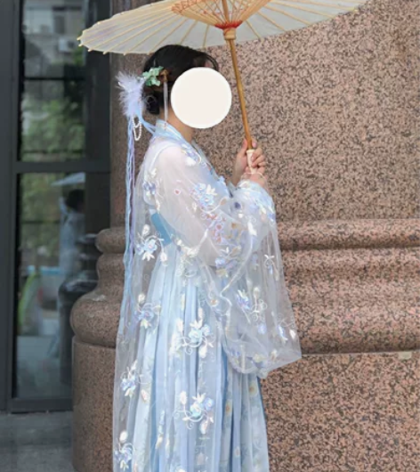 汉服，大袖+上衣+裙子+璎珞圈+腰佩+发夹...