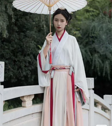 出 科幻,五五年汉服 秋色 m码,全套原价...