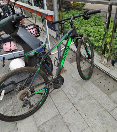 喜德盛680，铝合金车架，27寸，金线碟刹...