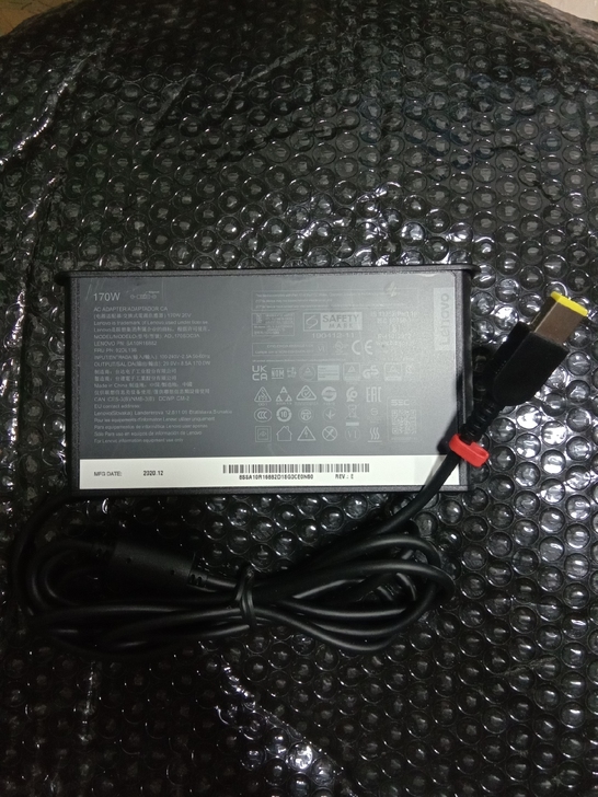 联想拯救者y7000p 170W电源适配器