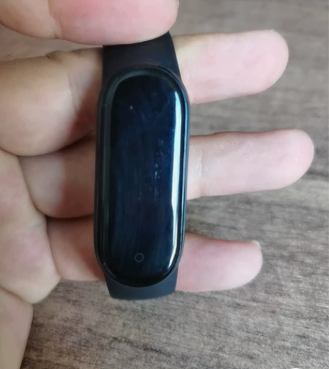 小米手环5标准版京东自营购入，箱说全，屏幕...