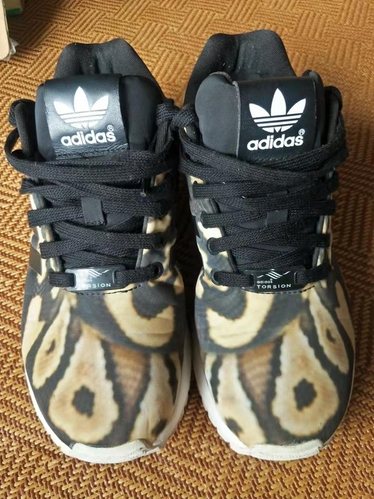 阿迪达斯adidas女运动鞋，三叶草休闲鞋...