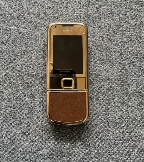 诺基亚黄金版8800 A，可以正常使用，绝...