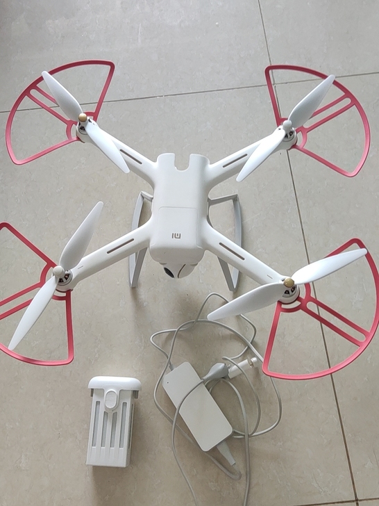 小米4K无人机，正常使用，一个电池