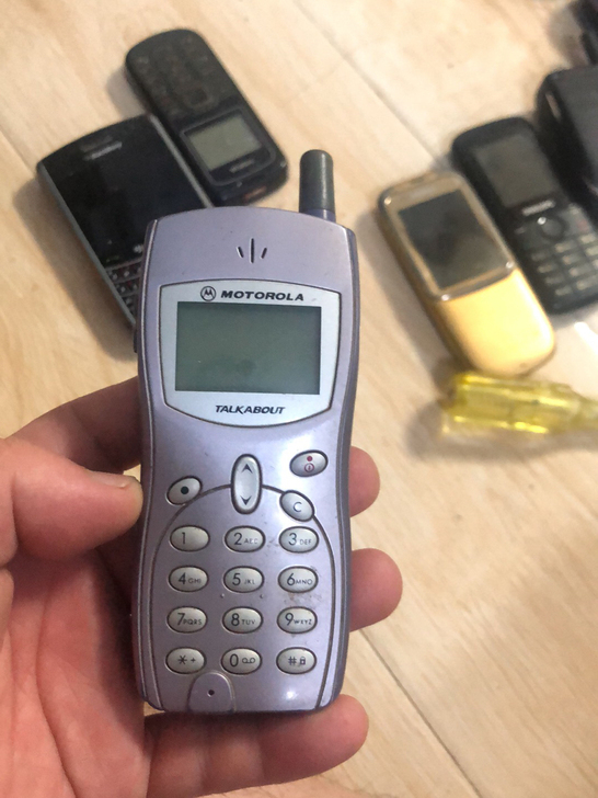 摩托罗拉手机一线收来的好坏不知道配件处理看...