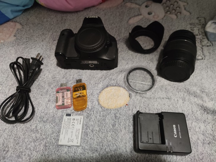 佳能500D单反，无划痕，无磕碰，当时48...