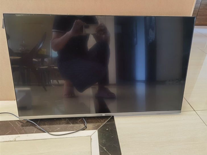 小米32寸电视 L32M5-AD，无任何损...