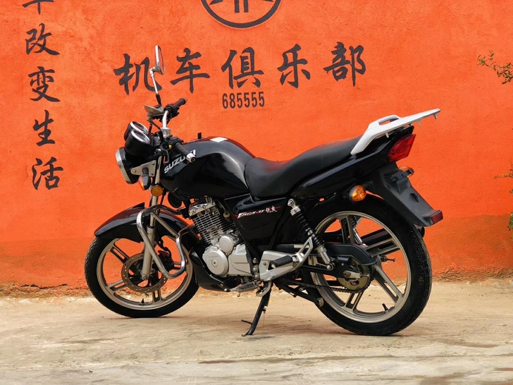 二手摩托车极品铃木锐爽125，高配液晶显示...