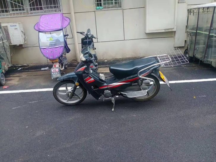 2019年4月底弯梁摩托车，过审不到半年，...