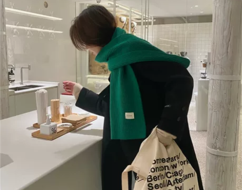 韩版柔软针织百搭马尔斯绿毛线围巾女秋冬季保...