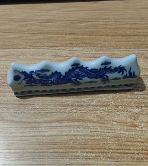 文房四宝搁毛笔的毛笔架，长13厘米，高4....