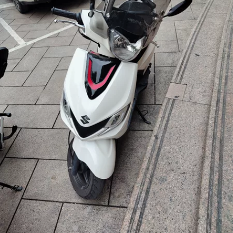 铃木小海豚，个人一手户，2022年5月上牌...