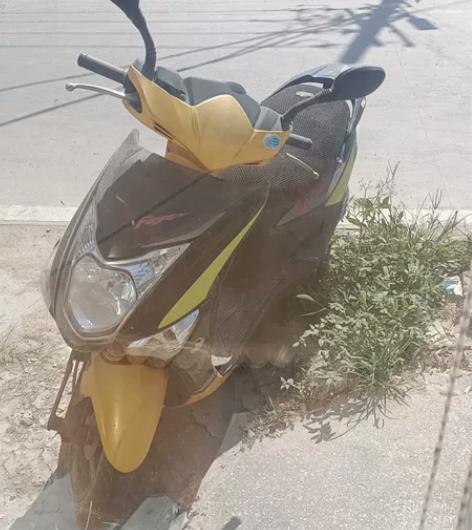 飞鹰摩托车100发动车处理999 感兴趣的...