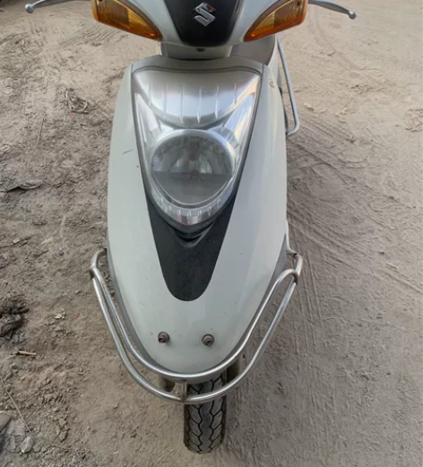 铃木韵彩100踏板摩托车，进口发动机，提速...