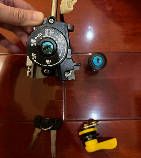 雅马哈，飞鹰车玩，锁，全套全新，整理房间翻...