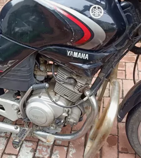 工作调动了小区里放不下，经典雅马哈摩托车，...