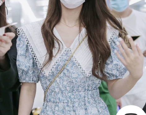 ?赵露思同款娃娃领甜美连衣裙法式碎花温柔风...