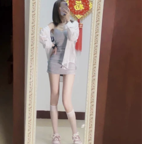 纯欲风蓝色吊带连衣裙女2022年夏季新款法...