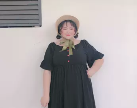 大珺呀喂：春季新款胖妹妹大码女装加大加肥田...