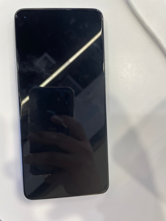 出售一加8T 12+256银色