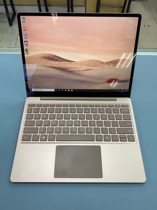 微软Surface Laptop Go岩砂...