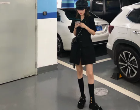 wannanke工装风宽松风衣连衣裙女黑色...