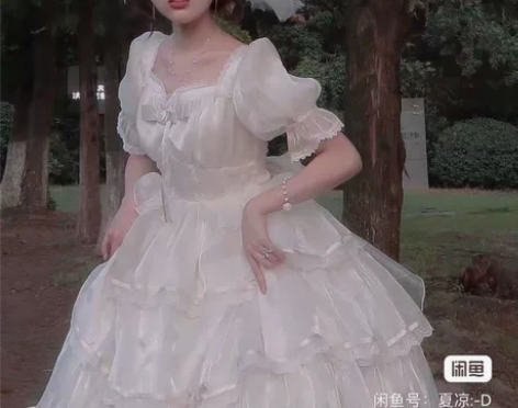 亏出芙拉小姐旧款op，第二批定金，本白M码...