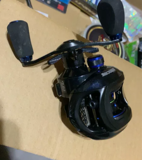 海明威蓝魔 右手轮 用过一次 感兴趣的话点...