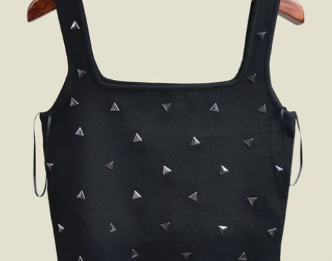 外贸短款方领露脐背心2022年快时尚品牌单...