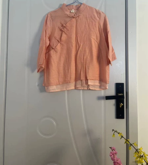 茶馆服装～送裤子～ 感兴趣的话点“我想要”...