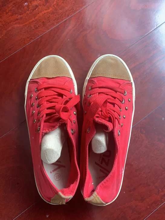 包邮帆布鞋低帮很轻便！