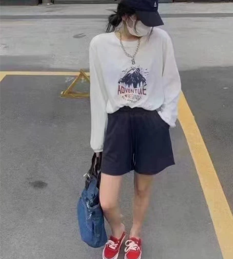 韩国长袖防晒，棉质很好！均码 感兴趣的话点...