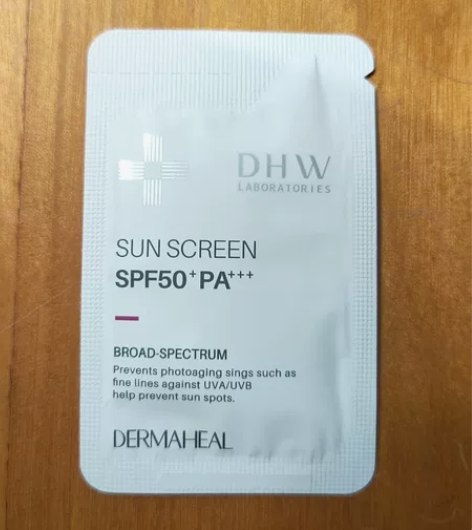 德玛莉防晒小样 老钟驾到入，不适合我，全新...