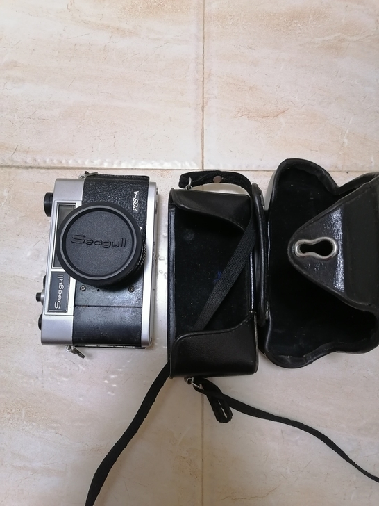 海鸥206a机械相机，功能正常，品相如图，...