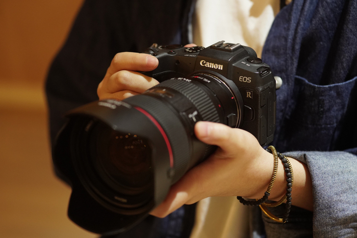 佳能eos rp全画幅微单相机