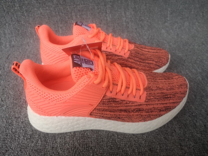 安踏跑鞋系列36.5码