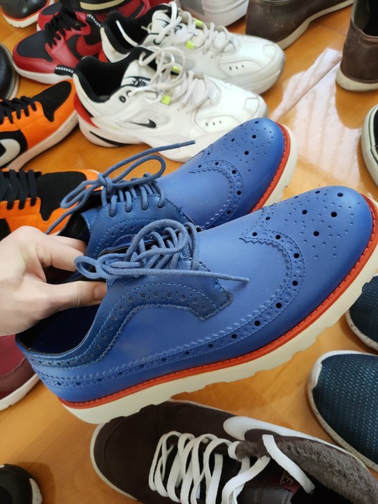 布洛克雕花休闲皮鞋男