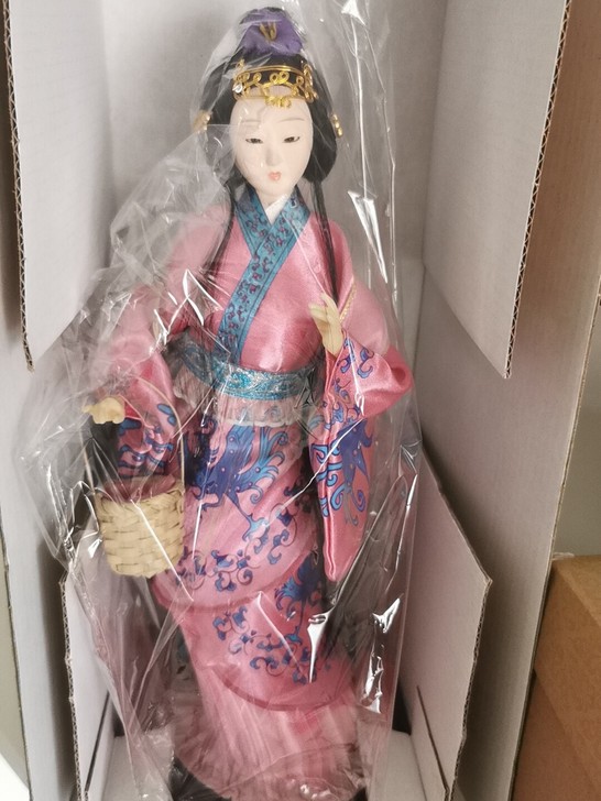 唐人坊绢人,限量版四大美人,全新,一套包邮...