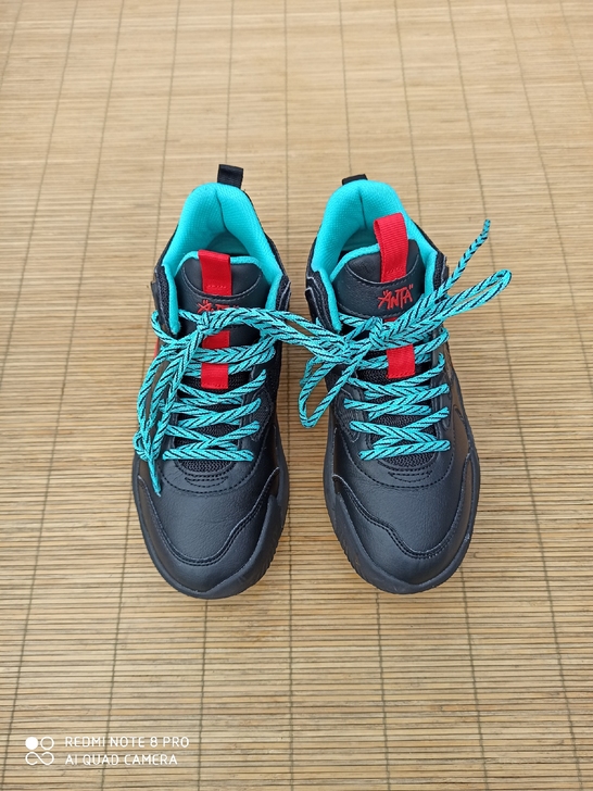 37码安踏运动鞋