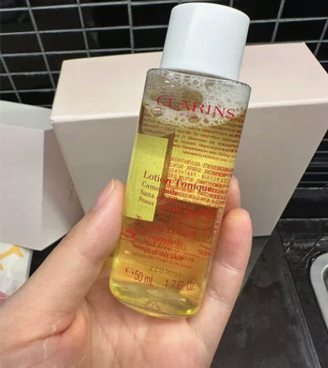 娇韵诗温和化妆水，50ml，在丝芙兰买双萃...
